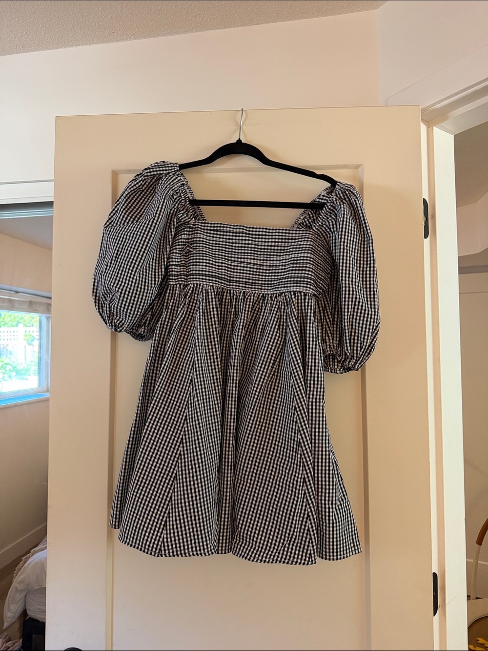 Abercrombie Black & White Gingham Puff Sleeve Dress